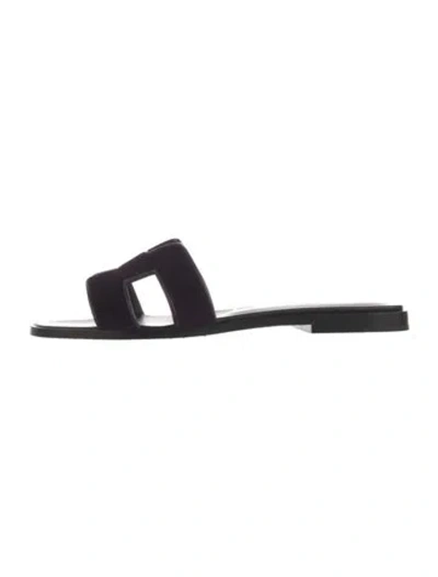 Pre-owned Hermes 2023 Oran Slides In Purple