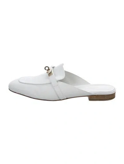 Pre-owned Hermes 2023 oz Mules In White
