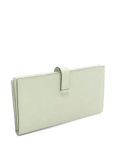 Pre-owned Hermes 2024 Béarn Soufflé Bi-fold Wallet In Green