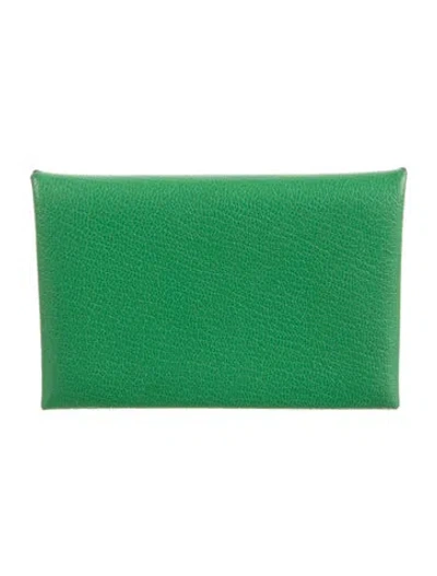 Pre-owned Hermes 2024 Calvi Cardholder In Green