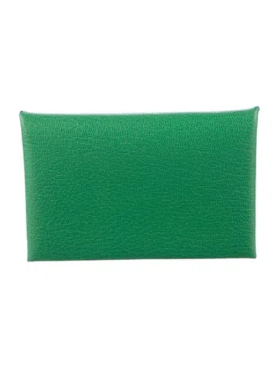 Pre-owned Hermes 2024 Calvi Cardholder In Green