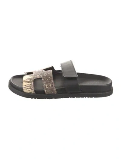 Pre-owned Hermes 2024 Chypre Slides In Black