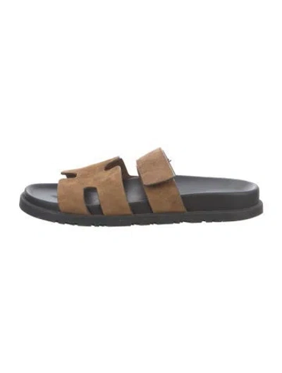 Pre-owned Hermes 2024 Chypre Slides In Neutral