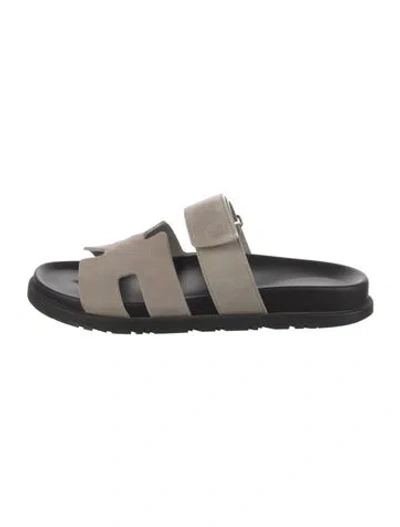 Pre-owned Hermes 2024 Chypre Slides In Neutrals