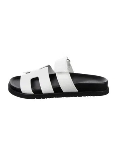 Pre-owned Hermes 2024 Chypre Slides In White