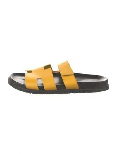Pre-owned Hermes 2024 Epsom Chypre Slides In Yellow