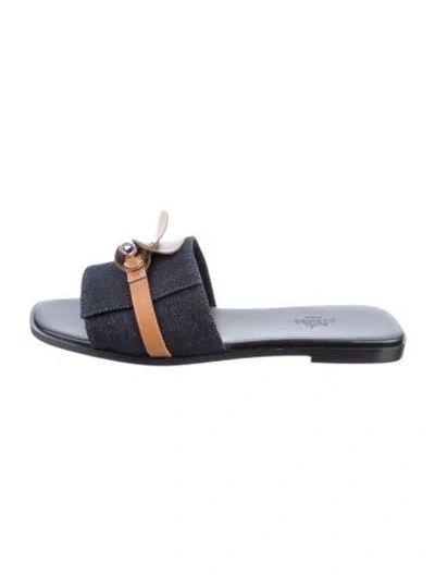 Pre-owned Hermes 2024 Giulia Slides In Blue