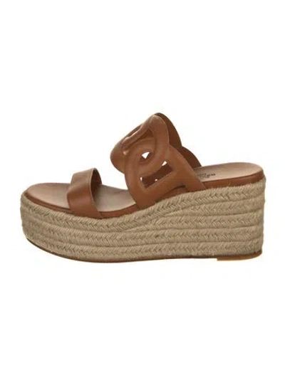 Pre-owned Hermes 2024 Ithea 30 Espadrilles In Brown