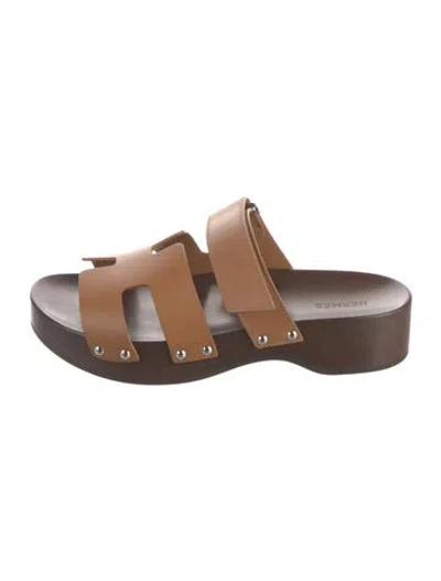 Pre-owned Hermes 2024 Kos Slides In Brown