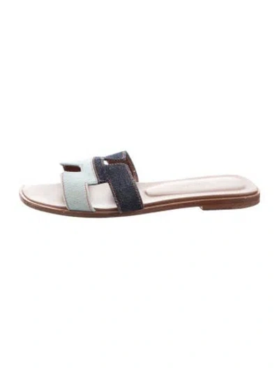 Pre-owned Hermes 2024 Oran Slides In Blue