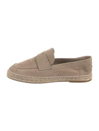 Pre-owned Hermes 2024 Trip Loafers In Neutral