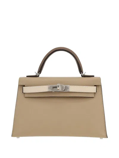 Pre-owned Hermes 2025 20 Kelly Shoulder Bag In Neutral