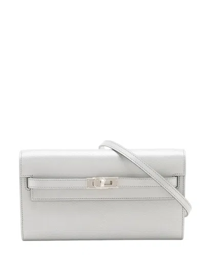 Pre-owned Hermes 2025 Chevre Chamkila Kelly To Go Wallet Crossbody Bag In Silver