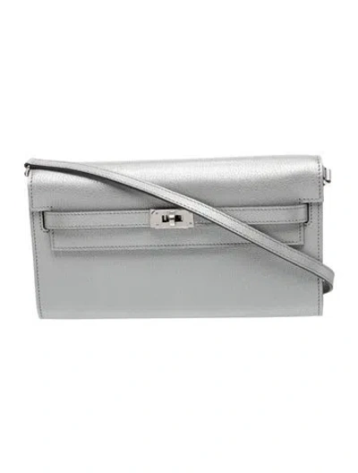Pre-owned Hermes 2025 Chevre Chamkilight Kelly To Go Wallet In Silver