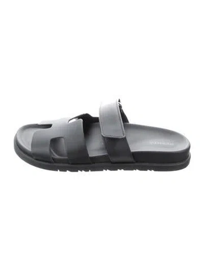 Pre-owned Hermes 2025 Chypre Slides In Black