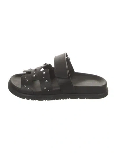 Pre-owned Hermes 2025 Chypre Slides In Black