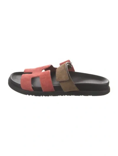 Pre-owned Hermes 2025 Chypre Slides In Green/pink