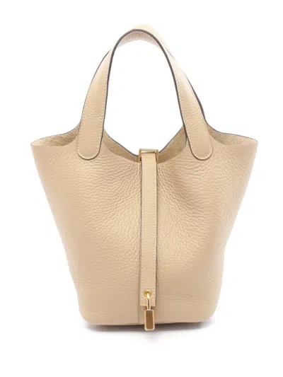 Pre-owned Hermes 2025 Clemence Picotin Lock 18 Handbag In Brown