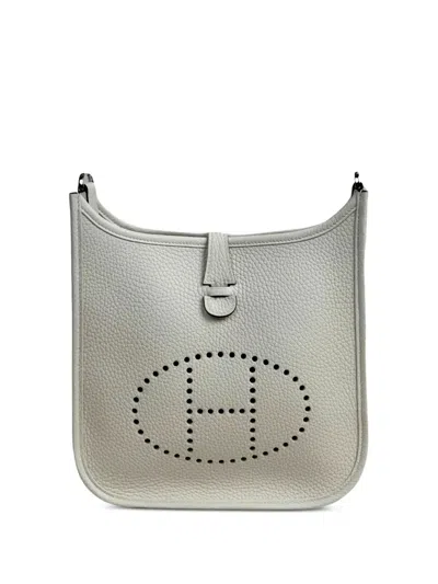 Pre-owned Hermes 2025 Evelyne 23 Clemence Shoulder Bag In Neutral