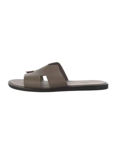 Pre-owned Hermes 2025 Izmir Slides In Neutral