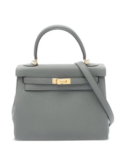 Pre-owned Hermes 2025 Kelly 25 Leather Handbag In Gray