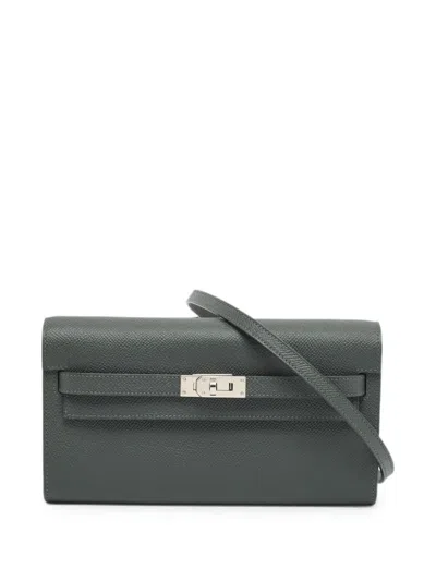 Pre-owned Hermes 2025 Kelly To Go Wallet In Green