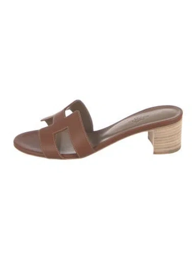 Pre-owned Hermes 2025 Oasis Slides In Brown