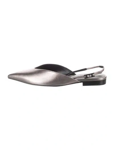 Pre-owned Hermes 2026 Nicole Slingback Flats In Grey/metallic