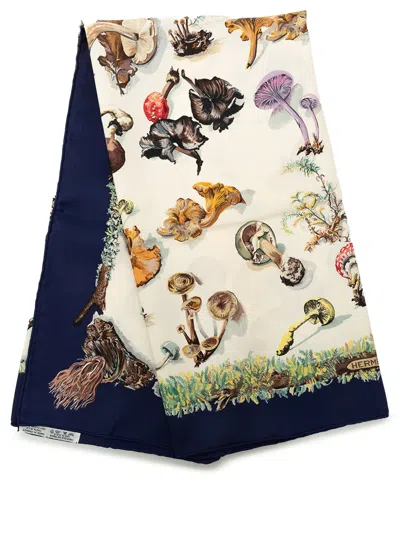 Pre-owned Hermes 20th Century Les Champignons Carre Silk Scarf 90 Scarves In White