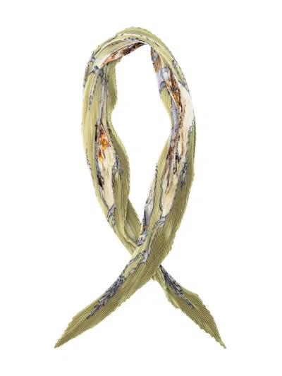 Pre-owned Hermes 20th Century Les Chevaux Des Moghols Pleated Silk Scarf Scarves In Green