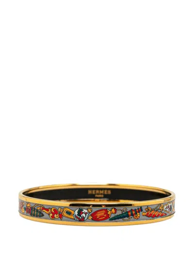 Pre-owned Hermes 20th Century Narrow Qu Importe Le Falcon Enamel Bangle 70 Costume Bracelet In Gold