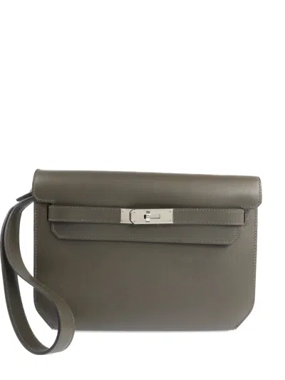Pre-owned Hermes 25 Kelly Dépêches Clutch Bag In Gray