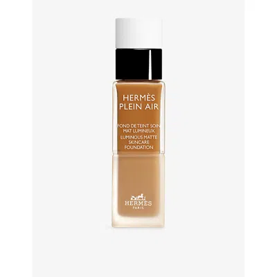 Hermes 61c Biscuit Plein Air Luminous Matte Skincare Foundation 33ml