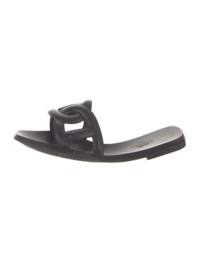 Pre-owned Hermes Aloha Chaîne D'ancre Insignia Slides In Black