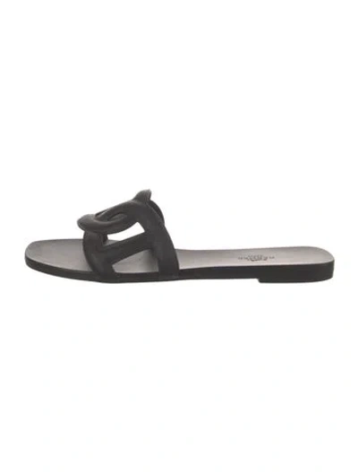 Pre-owned Hermes Aloha Rubber Slides In Black