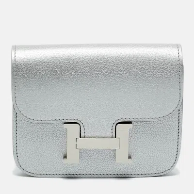 Pre-owned Hermes Hermès Argent Chevre Chamkilight Leather Constance Slim Wallet In Silver