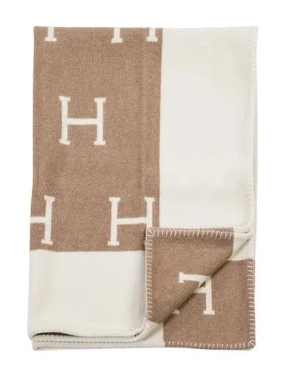 Pre-owned Hermes Avalon Baby Blanket In Neutrals