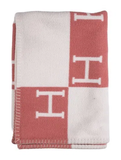 Pre-owned Hermes Avalon Baby Blanket In Pink
