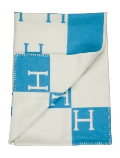 Pre-owned Hermes Avalon Baby Blanket W/ Tags In Blue