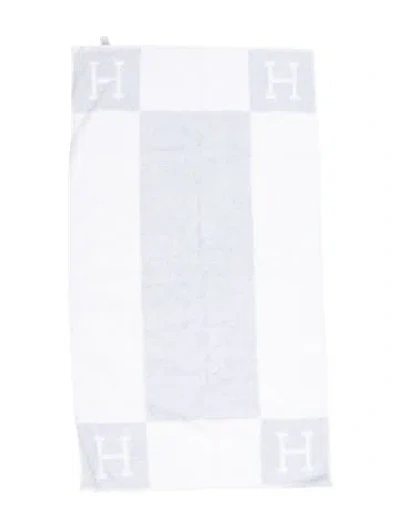 Pre-owned Hermes Avalon Baby Towel In Blue