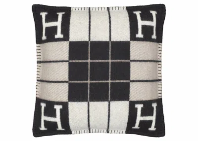 Pre-owned Hermes Avalon Iii Pillow Small Model In Ecru Noir In Brown