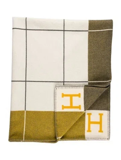 Pre-owned Hermes Avalon Iii Throw Blanket