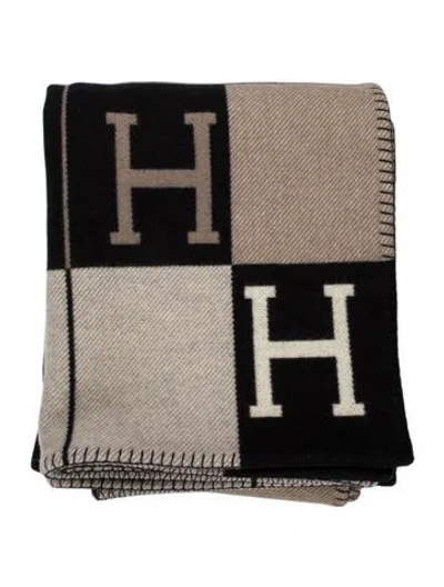 Pre-owned Hermes Avalon Iii Throw Blanket In Black