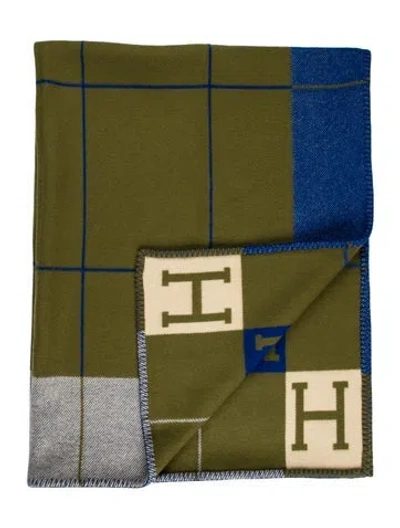 Pre-owned Hermes Avalon Iii Throw Blanket In Blue