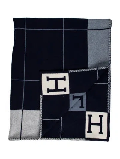 Pre-owned Hermes Avalon Iii Throw Blanket In Blue