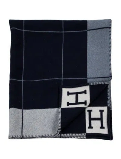 Pre-owned Hermes Avalon Iii Throw Blanket In Blue