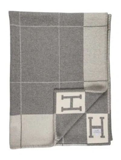 Pre-owned Hermes Avalon Iii Throw Blanket In Gray