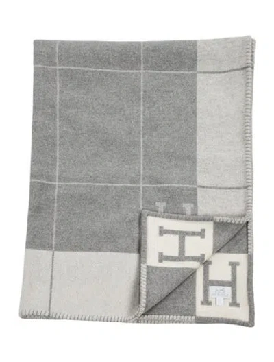 Pre-owned Hermes Avalon Iii Throw Blanket In Gray