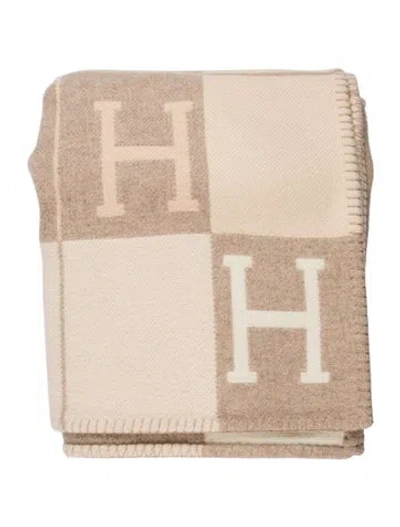 Pre-owned Hermes Avalon Iii Throw Blanket In Neutral