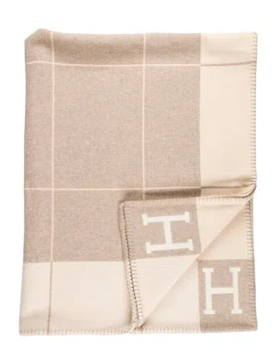 Pre-owned Hermes Avalon Iii Throw Blanket In Neutral